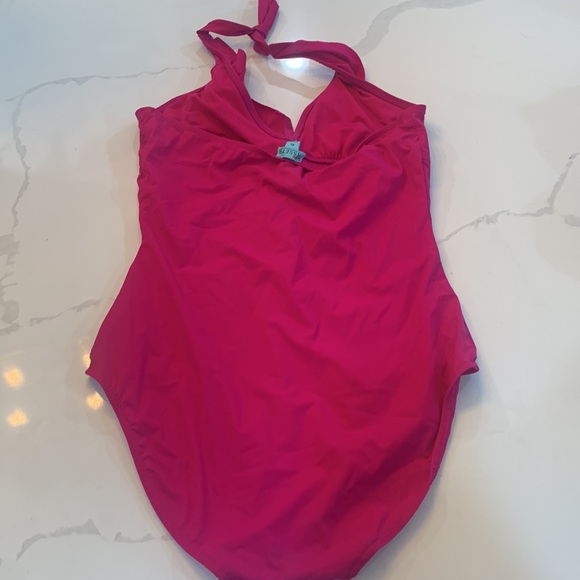 Assets swimsuit - Picture 2 of 3